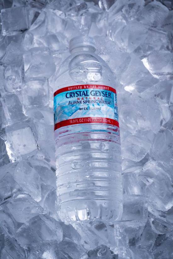 Order Bottled Water food online from Porto Bakery & Cafe store, Buena Park on bringmethat.com