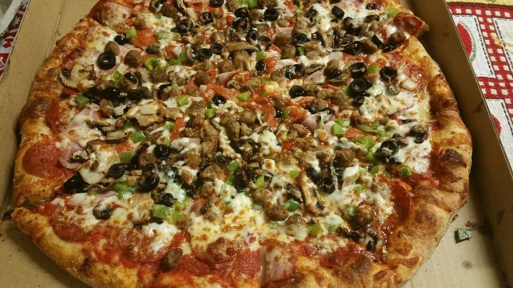 Order Supreme Pizza - Small (8 Slices) food online from Vallejo Pizza store, Vallejo on bringmethat.com