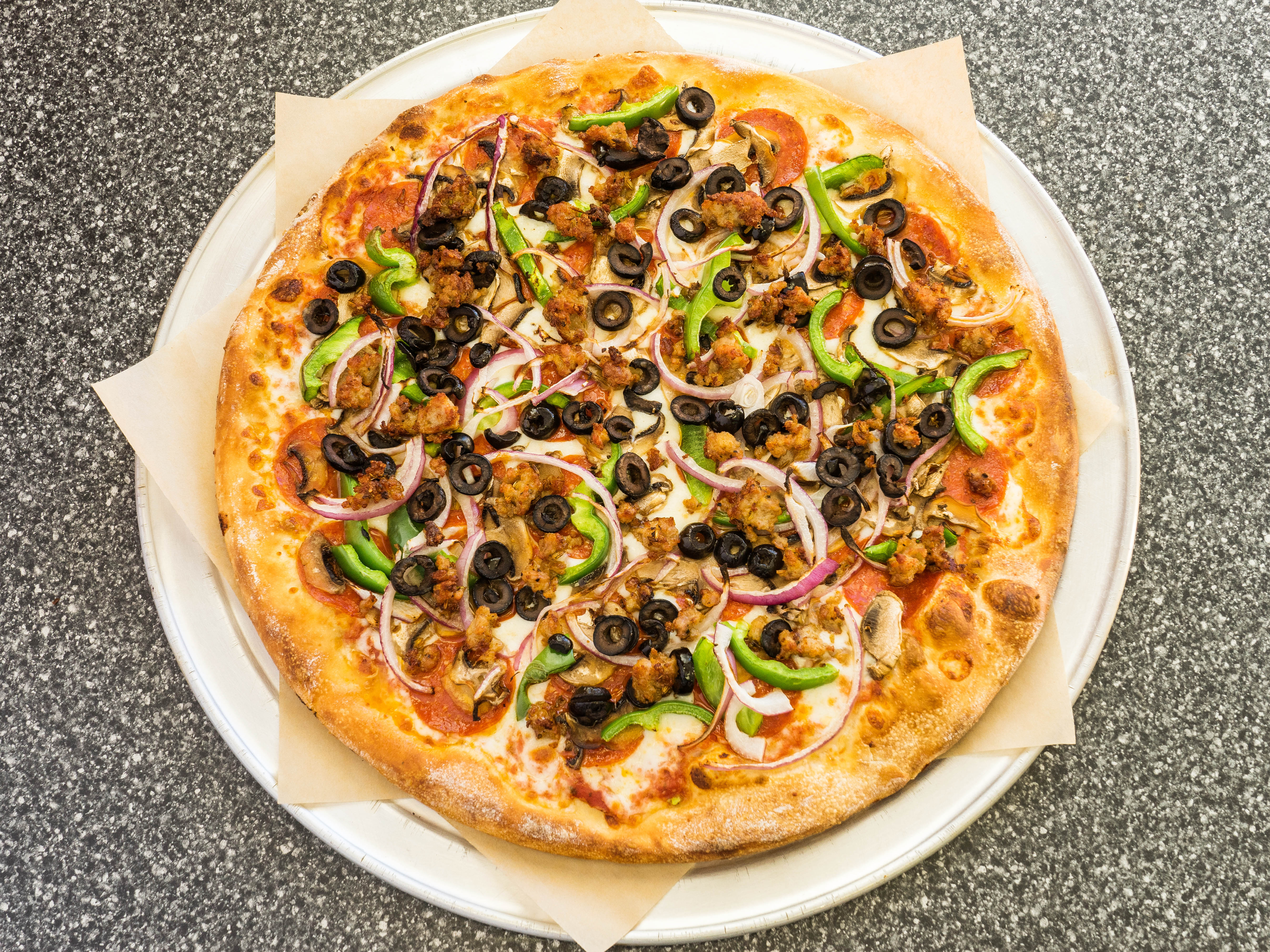 Order Combo Pizza food online from San Clemente Pizza Co. store, San Clemente on bringmethat.com