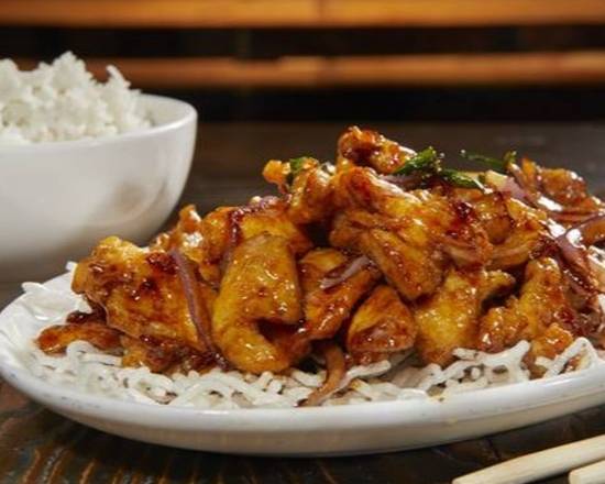 Order Mongolian Chicken food online from Inchin Bamboo Garden store, Scottsdale on bringmethat.com