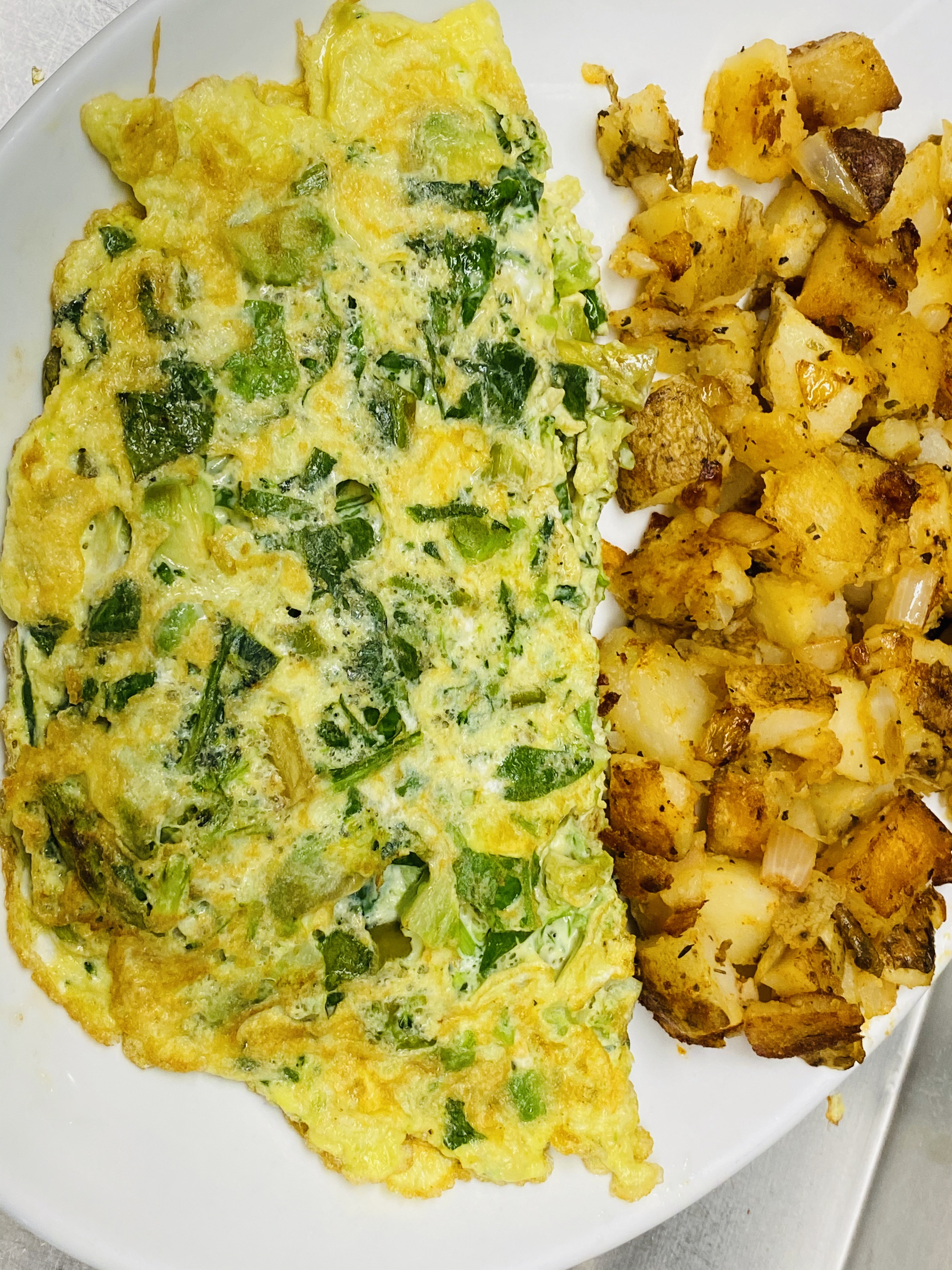 Order The Mighty Green Omelette food online from State Street Cafe store, North Haven on bringmethat.com