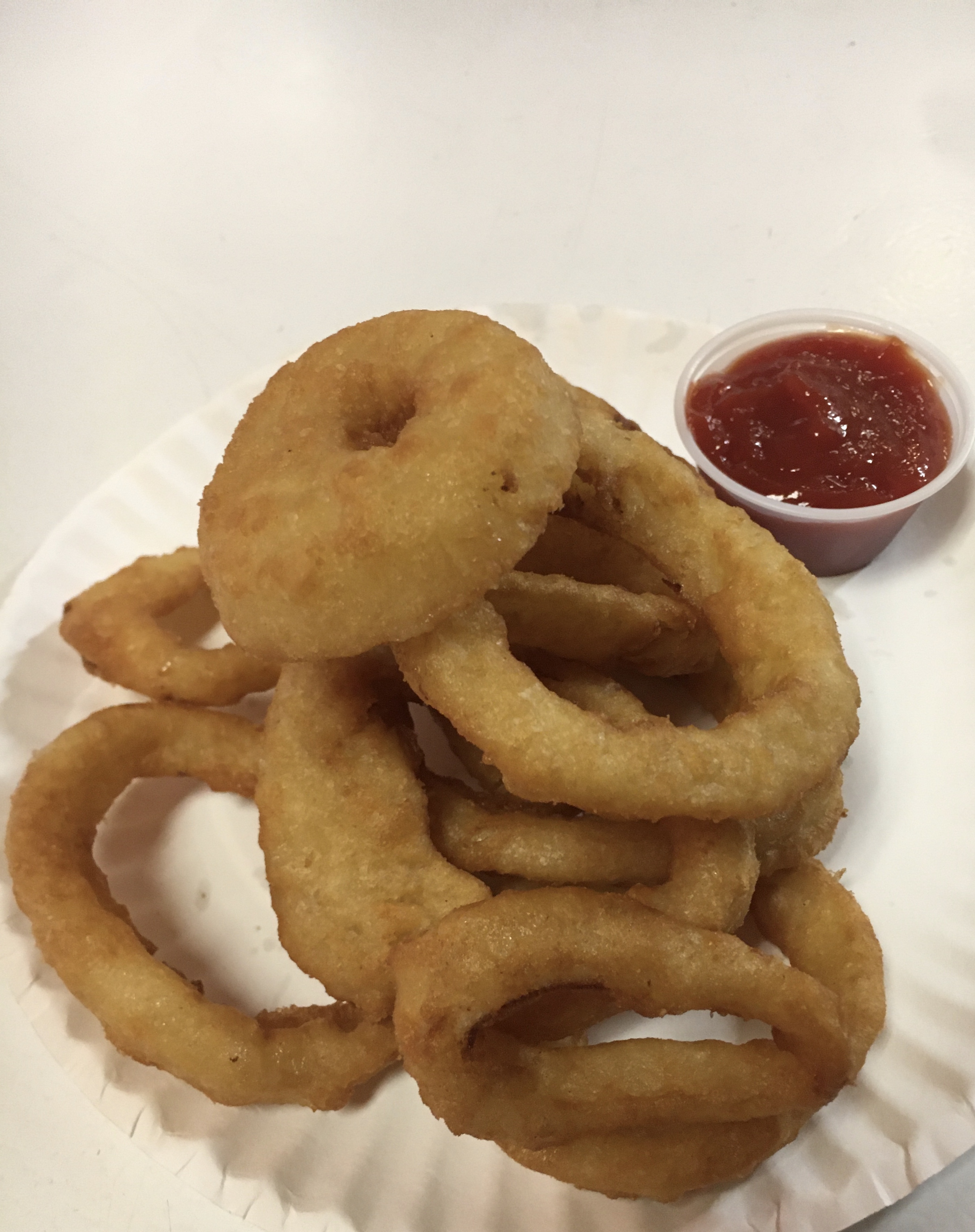 Order **Onion Rings food online from Pizza Queen store, Providence on bringmethat.com