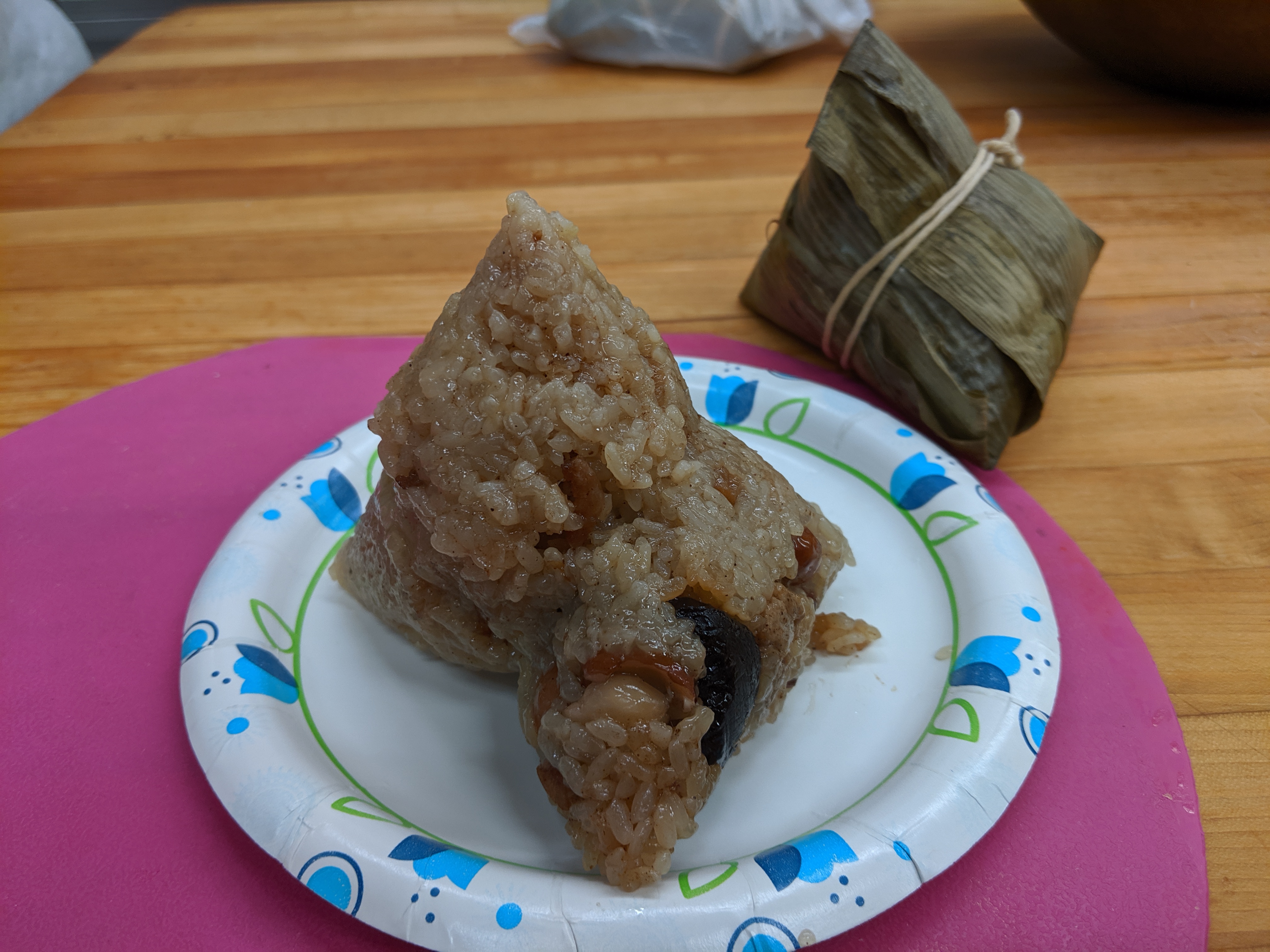 Order TAIWANESE TAMALES (香菇肉粽子） food online from Olympic Bakery store, Temple City on bringmethat.com