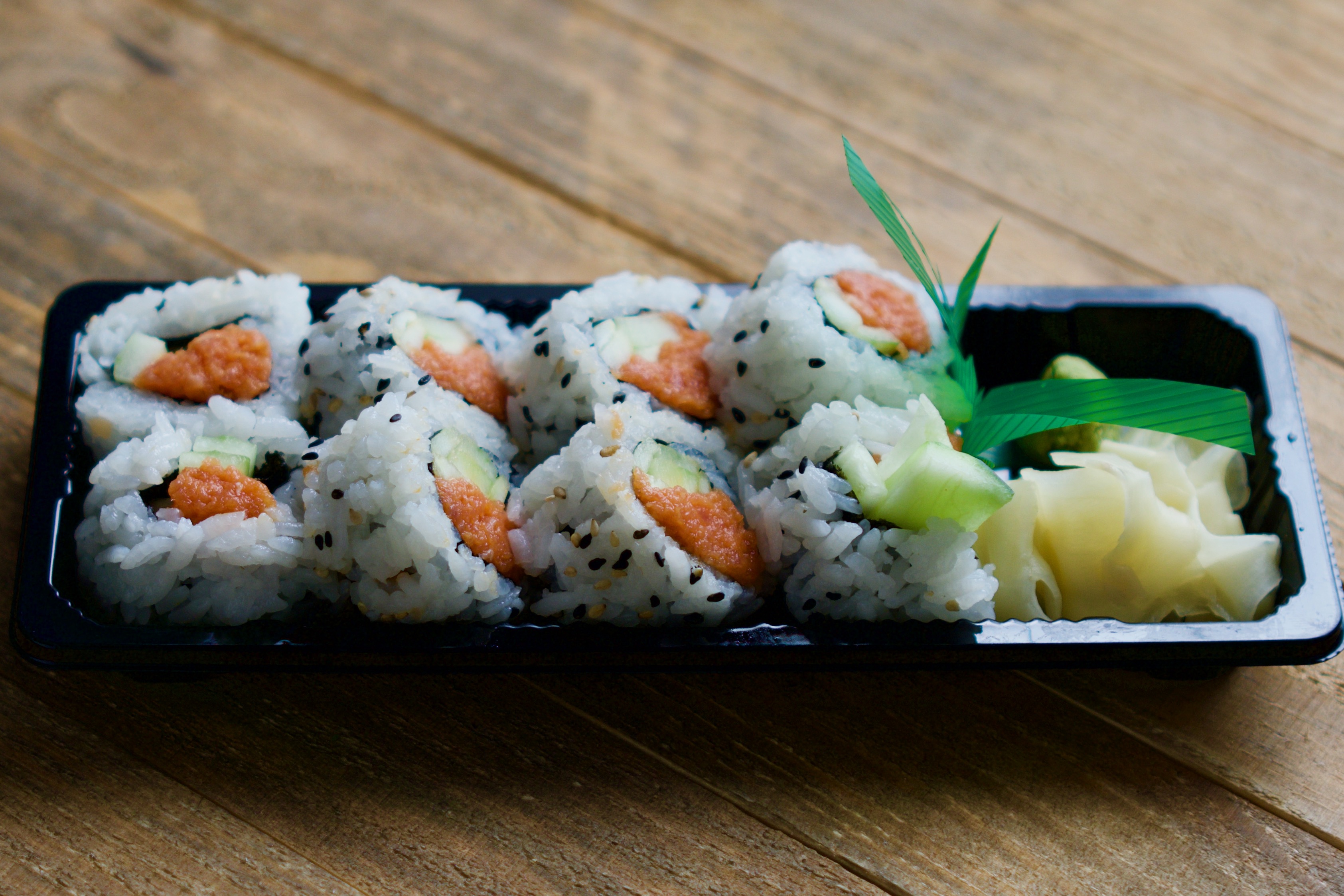Order Spicy Tuna Roll food online from Khao Thai & Sushi store, Scottsdale on bringmethat.com