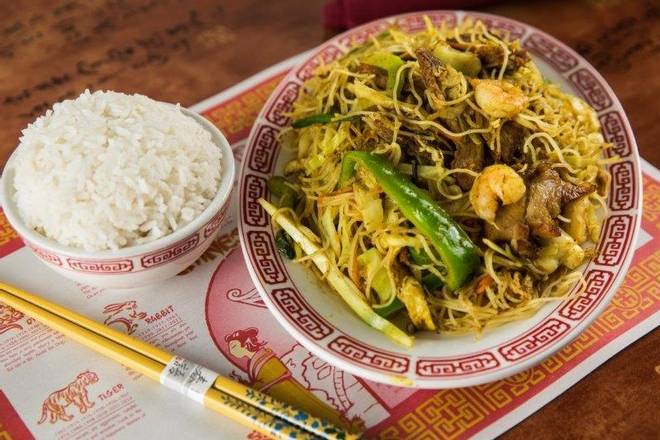Order Singapore Noodles food online from Golden Gate Restaurant store, Waukesha on bringmethat.com