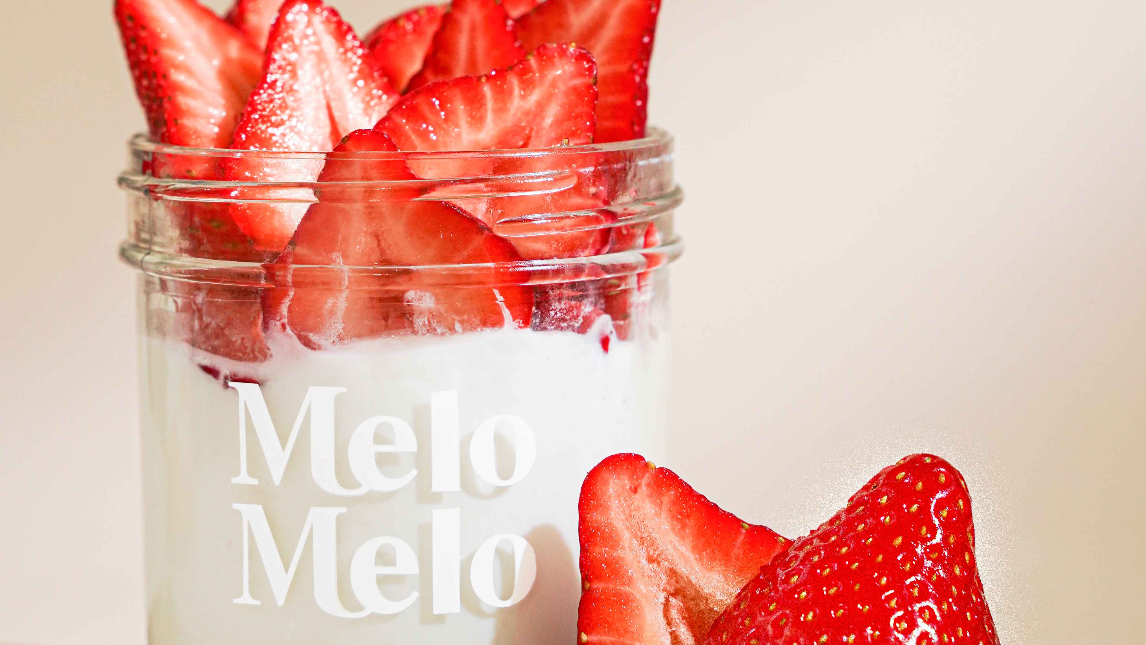 Order Strawberry Coconut Jelly / 草莓椰子冻 food online from Melo Melo store, Los Angeles on bringmethat.com