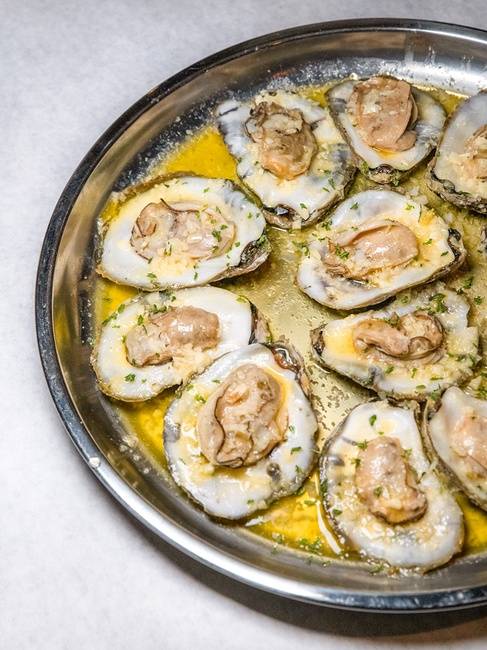 Order Steamed Oysters food online from Hook & Reel Cajun Seafood & Bar store, Wichita on bringmethat.com