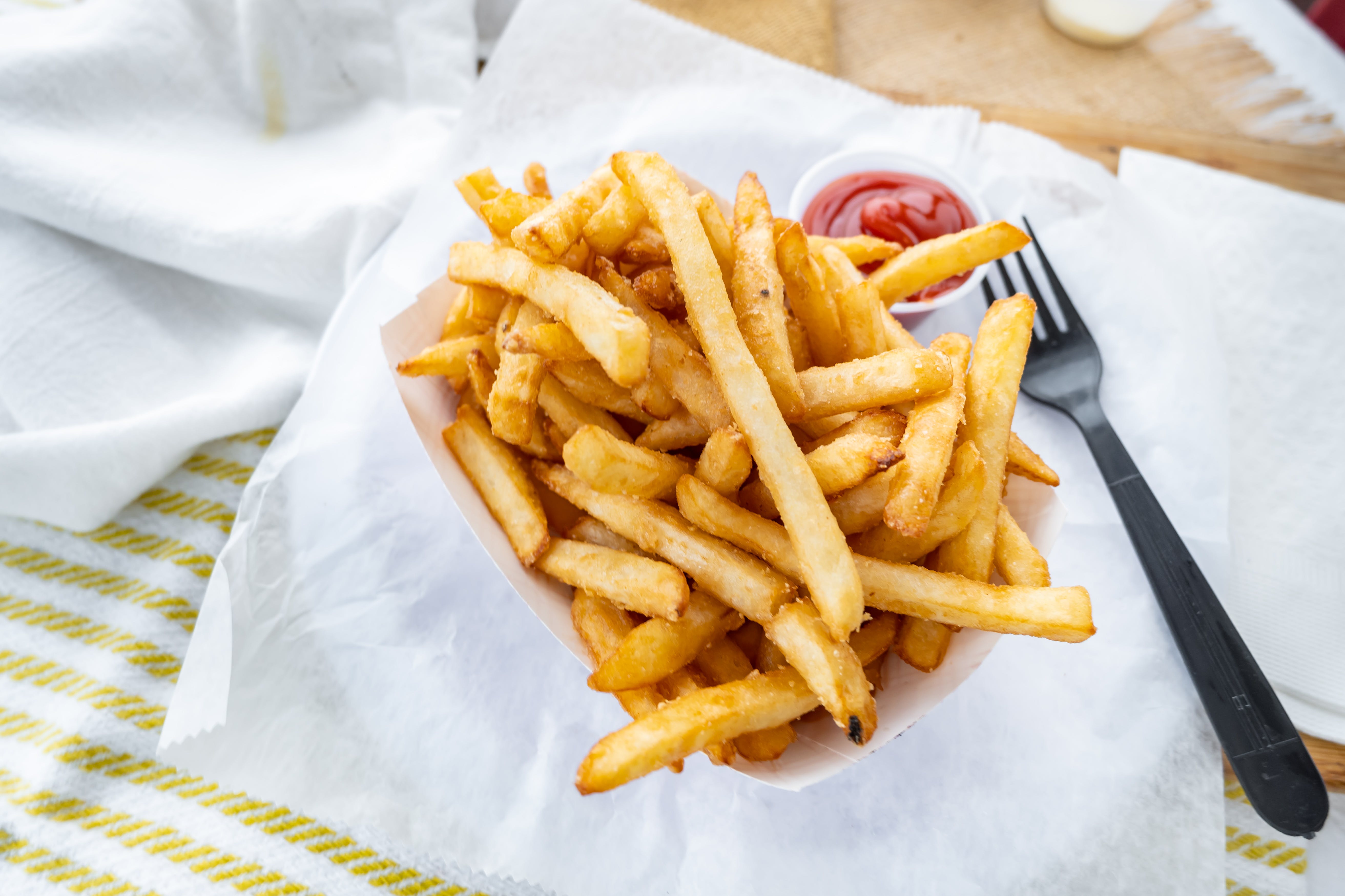Order French Fries - Appetizer food online from Pete Famous Pizza store, Philadelphia on bringmethat.com