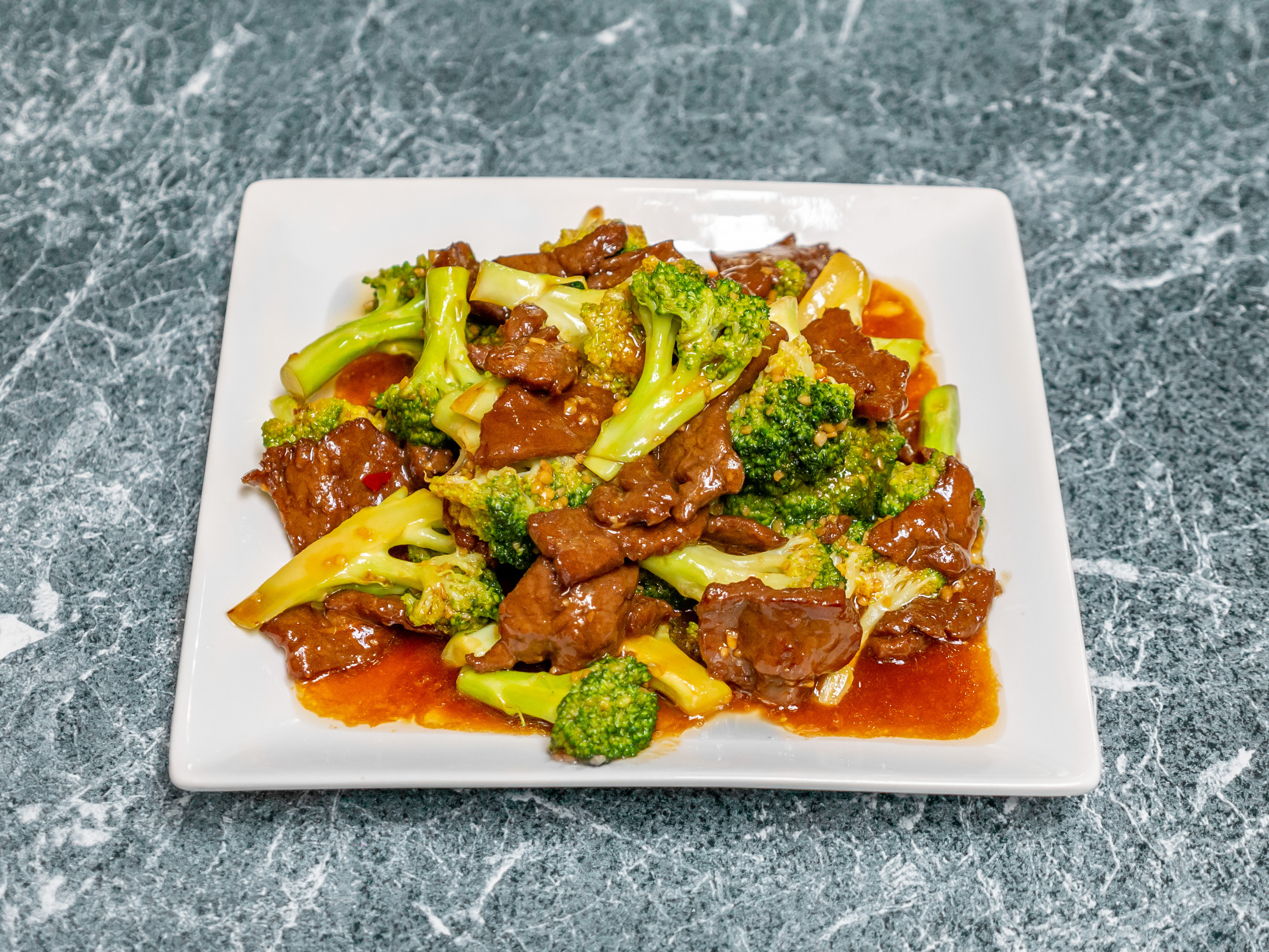 Order Broccoli Beef Lunch food online from Hot Wok Bistro store, San Mateo on bringmethat.com
