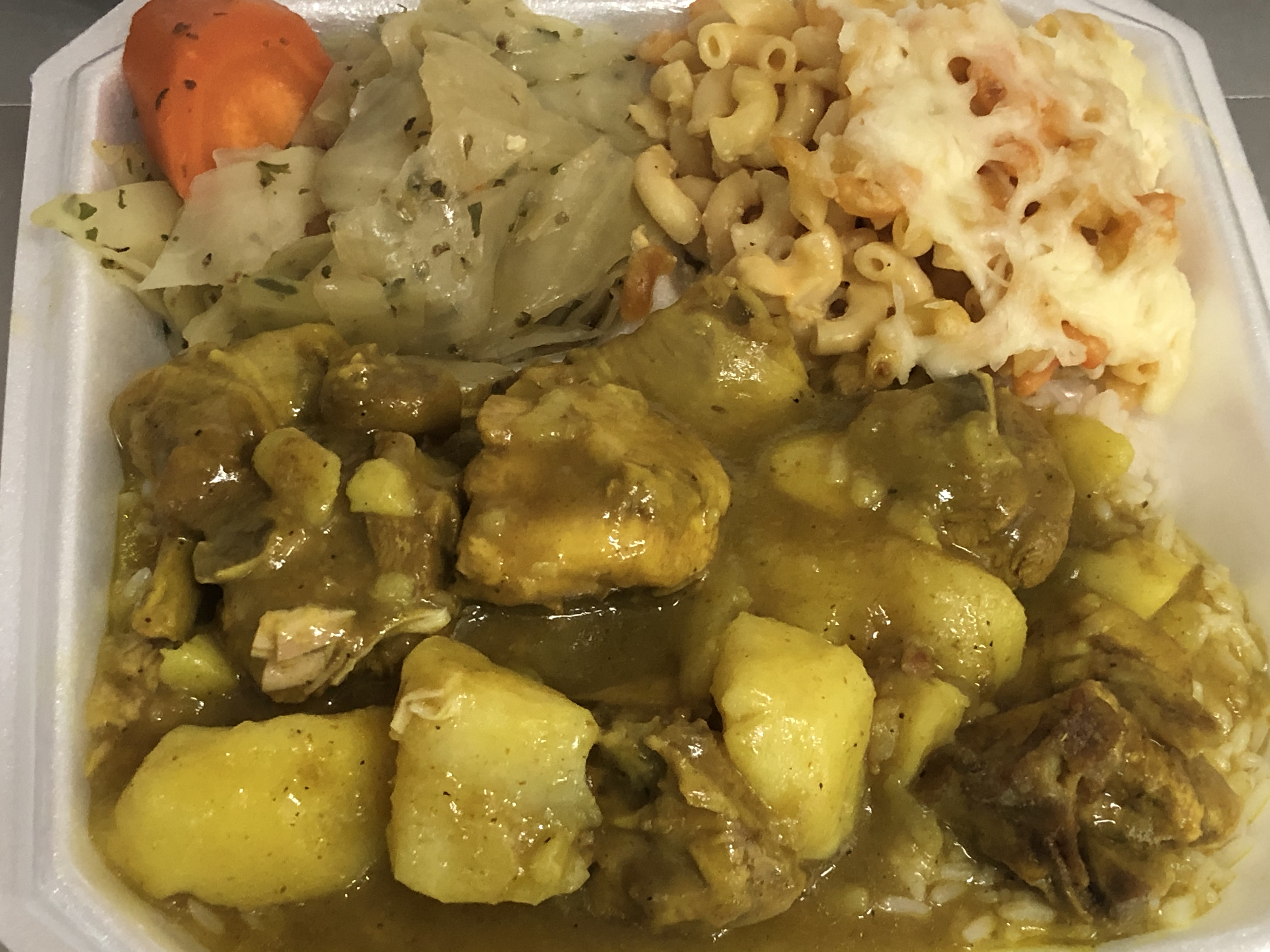 Order 18. Curry Chicken Dinner food online from Ready to go store, Hampton on bringmethat.com