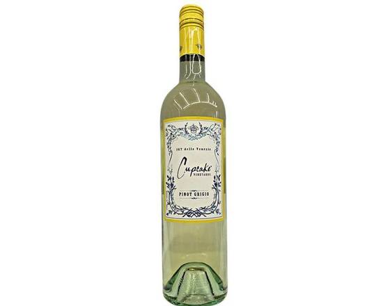 Order Cupcake Vineyards, Delle Venezie Pinot Grigio · 750 mL food online from House Of Wine store, New Rochelle on bringmethat.com