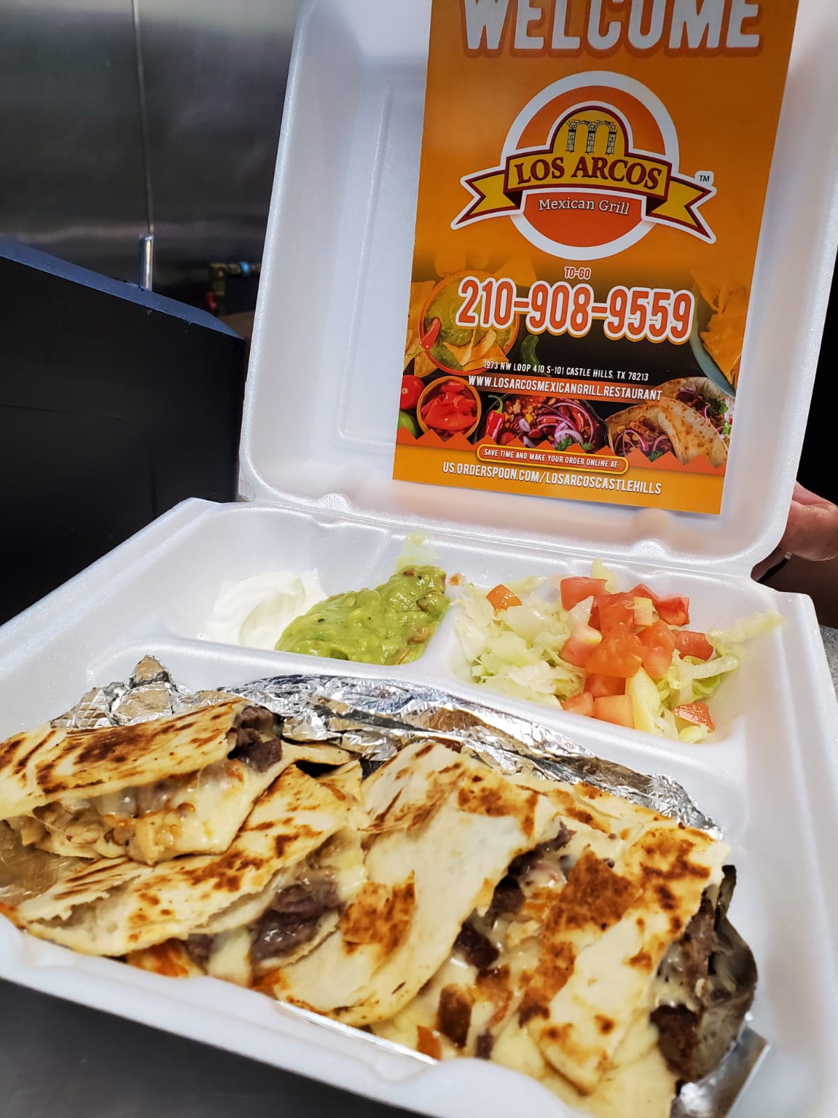 Order Asada Quesadilla food online from Los Arcos Mexican Grill store, San Antonio on bringmethat.com