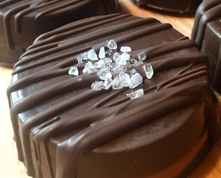 Order Chocolate covered Oreos  food online from Trina Treats store, Lyndhurst on bringmethat.com