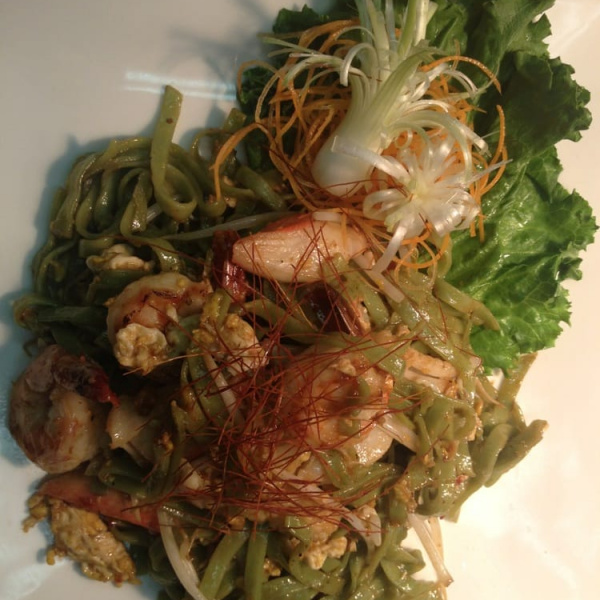 Order Beyond Thai Emerald Noodle food online from Beyond Thai store, Skokie on bringmethat.com