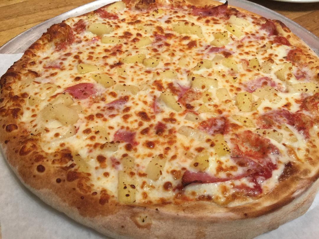 Order Hawaiian Pizza food online from Guido's Pizza and Pasta store, Northridge on bringmethat.com