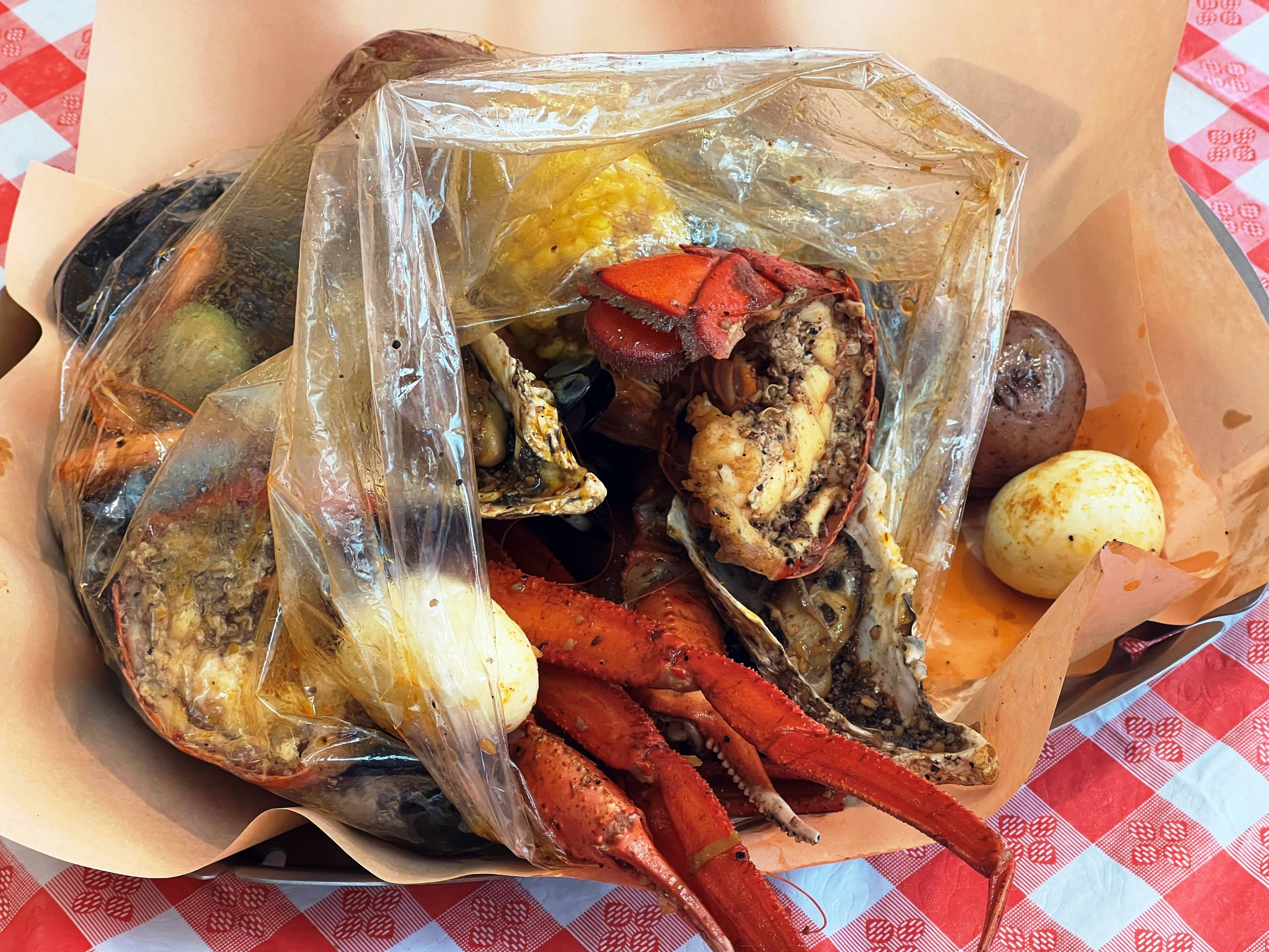 Order Snow crab 1 lbs food online from Red Bee Bbq store, Windsor on bringmethat.com