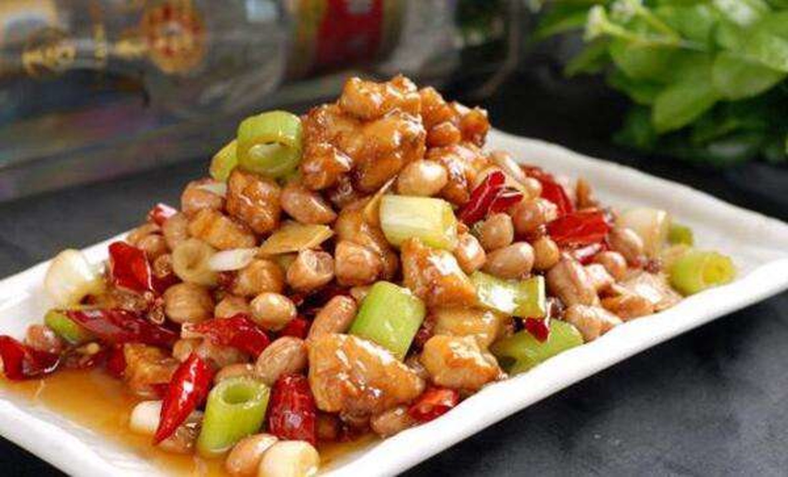 Order 404. Kung Pao Chicken food online from Shanghailander Palace store, Hacienda Heights on bringmethat.com
