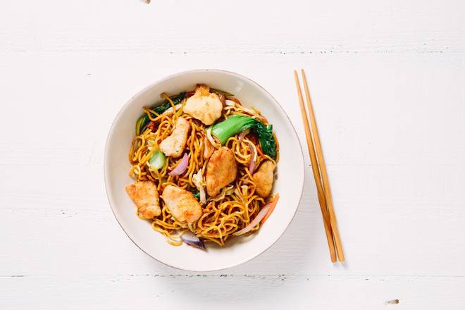 Order Chicken Lo Mein (Dinner Combination) food online from Jen's Chinese Food & Catering store, Seaford on bringmethat.com