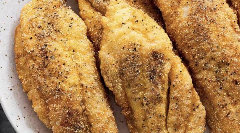 Order Fried Catfish Basket (4 pcs) food online from Red Hook Cajun Seafood & Bar store, Southaven on bringmethat.com
