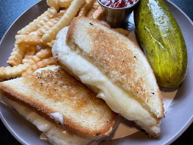 Order The Grilled Cheese Sandwich food online from Ithaca Ghost Kitchen store, Ithaca on bringmethat.com