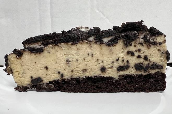 Order Oreo Mousse Cake food online from Alfonso's Wings store, Yonkers on bringmethat.com