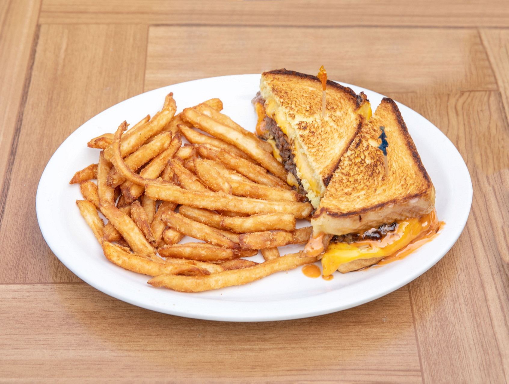 Order Lucky's Mega Melt food online from Lucky's Grille store, Hilliard on bringmethat.com