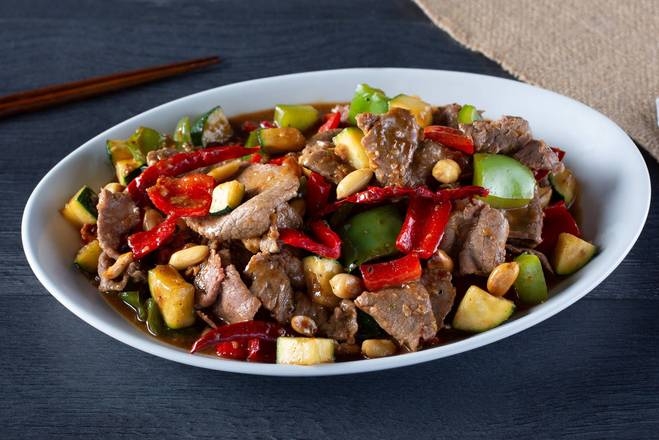 Order Kung Pao Beef food online from Little Wonton store, Anaheim on bringmethat.com