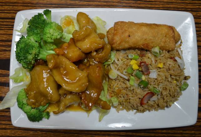 Order 44. Orange Chicken food online from Golden Crown Chinese-American Restaurant store, Amherst on bringmethat.com
