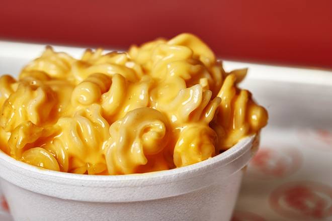 Order Mac 'N' Cheese food online from Lucky's Hot Chicken store, Dallas on bringmethat.com