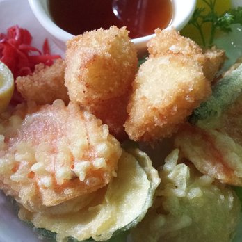 Order Tempura Scallops and Vegetable food online from Rolls N Bowls store, Chicago on bringmethat.com