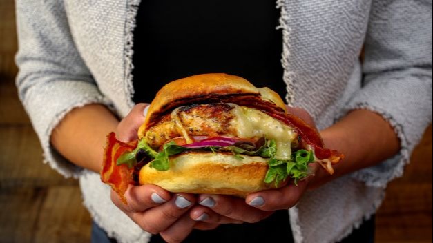Order Alpine Chicken Sandwich food online from Sedona Taphouse store, lexington on bringmethat.com