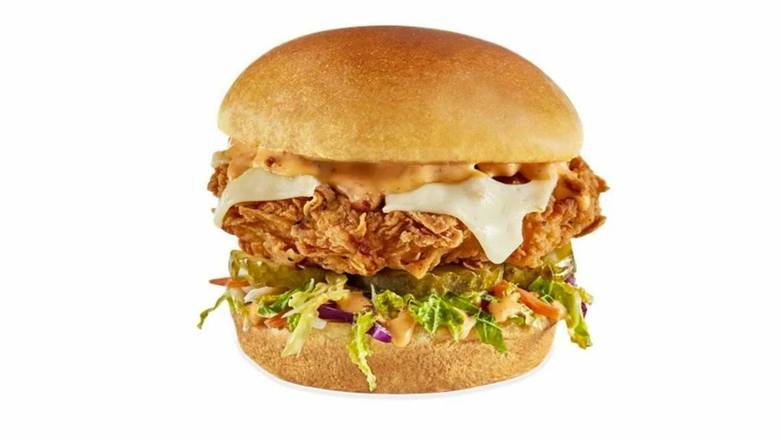 Order Southern Chicken Sandwich food online from Cosmic Wings store, Fairfield on bringmethat.com
