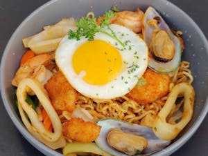 Order Spicy Seafood Noodle food online from Lim Ros Thai store, Benicia on bringmethat.com