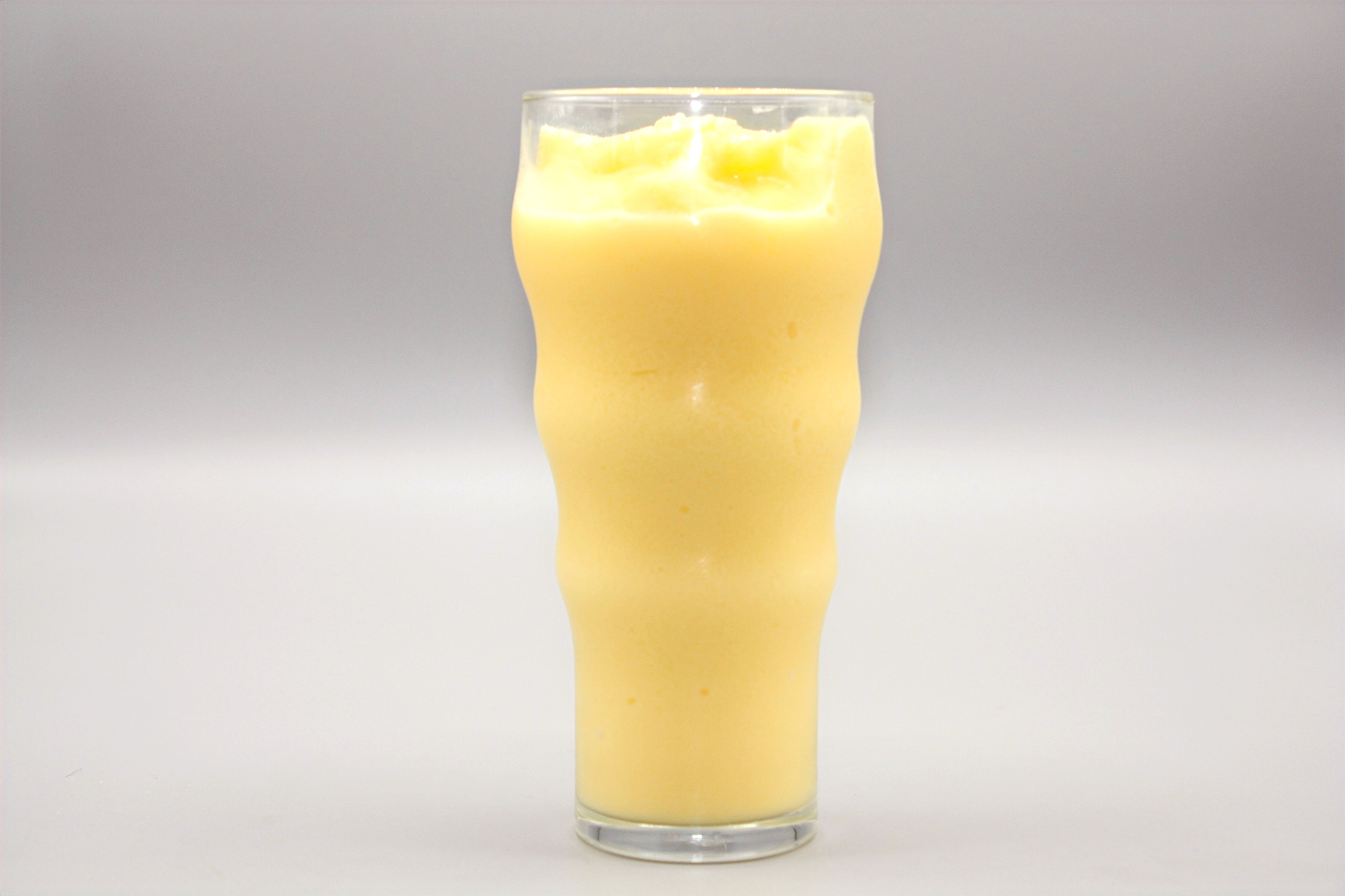 Order Mango Smoothie food online from Chau's cafe store, Ashburn on bringmethat.com