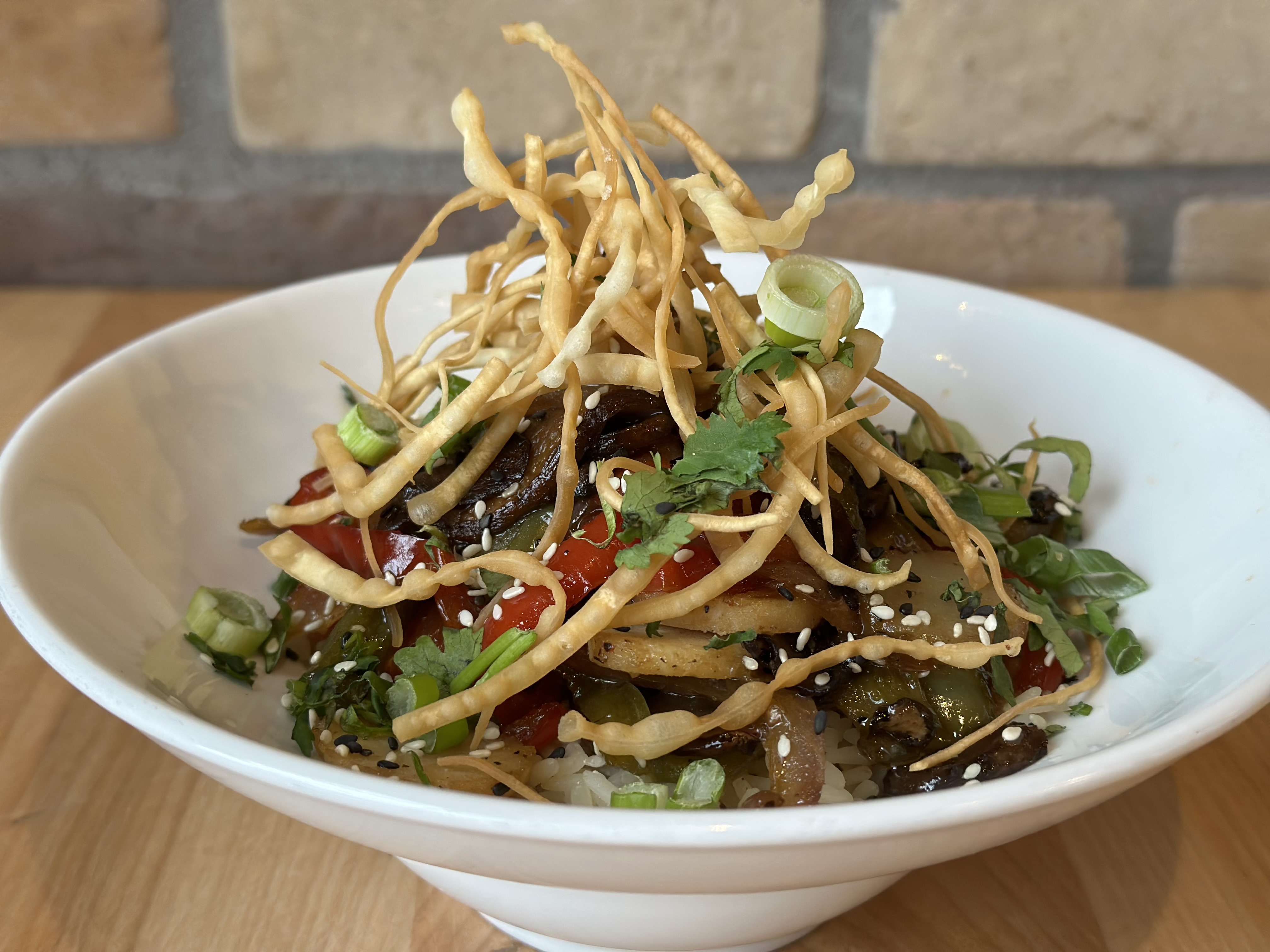 Order Stir Fry Bowl  food online from B52 Burgers & Brew store, Inver Grove Heights on bringmethat.com