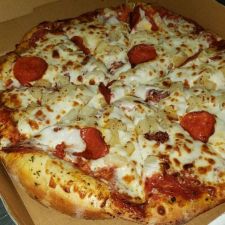 Order Maui Wowie Pizza food online from Dan Pizza Co store, Webster on bringmethat.com