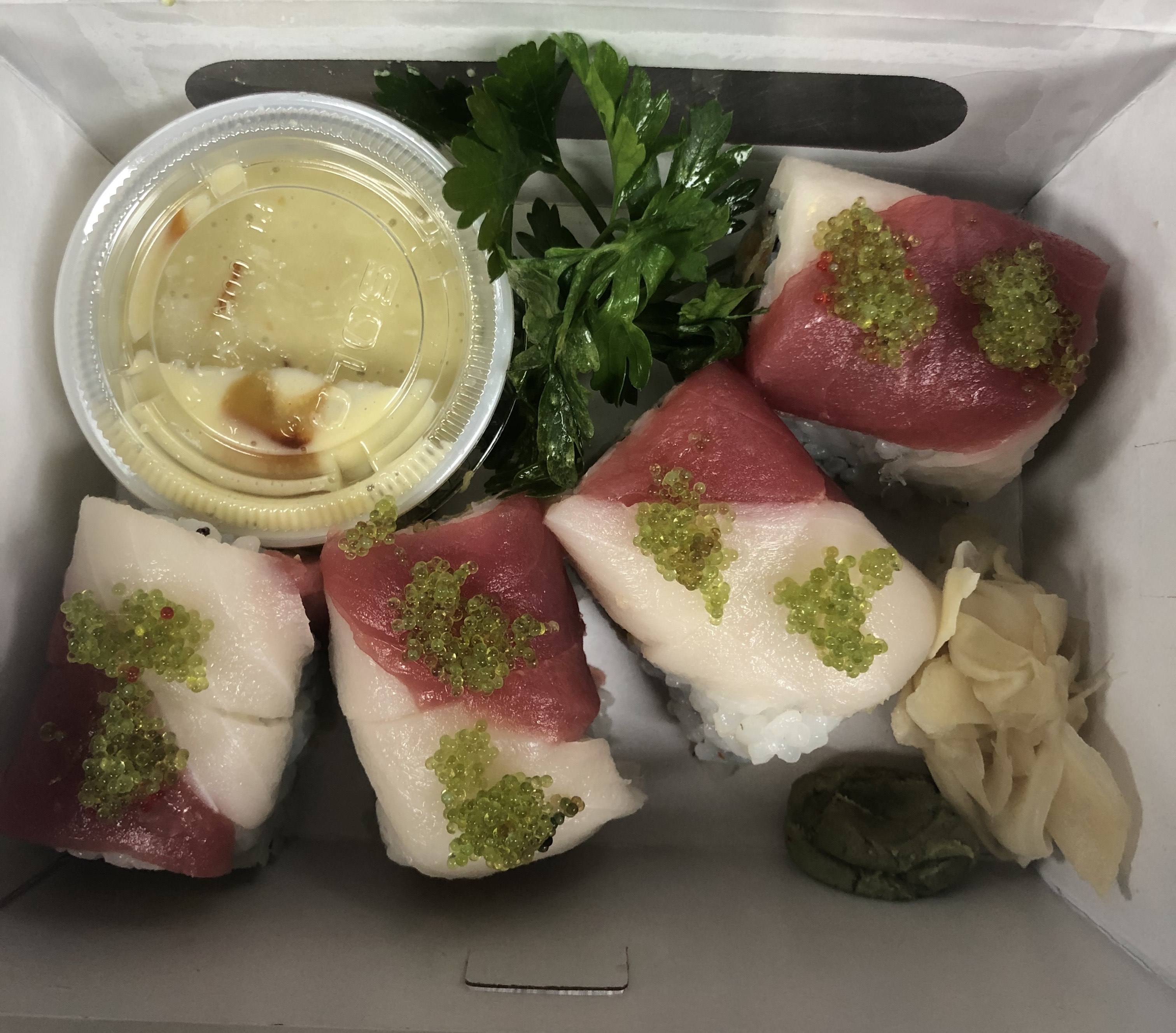 Order Tuna Special roll food online from Shake Shake Crab store, New York on bringmethat.com