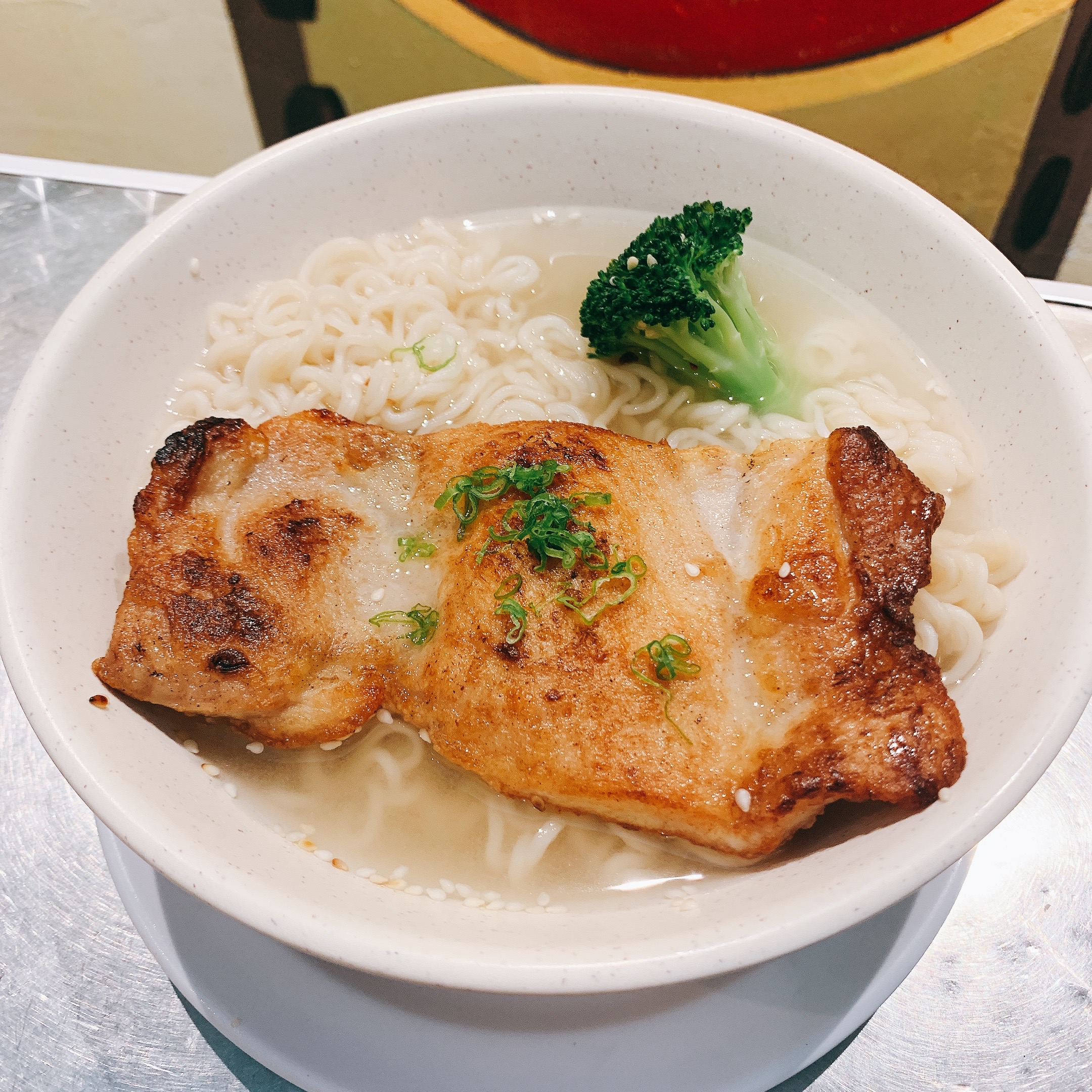 Order Chicken Steak Noodle Soup 雞扒 food online from Dessert Republic -- Hong Kong Bistro store, San Mateo on bringmethat.com