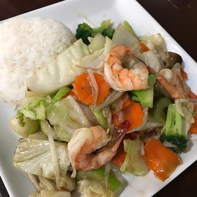 Order Mixed Vegetables food online from Wanya Thai Restaurant store, Canyon Country on bringmethat.com