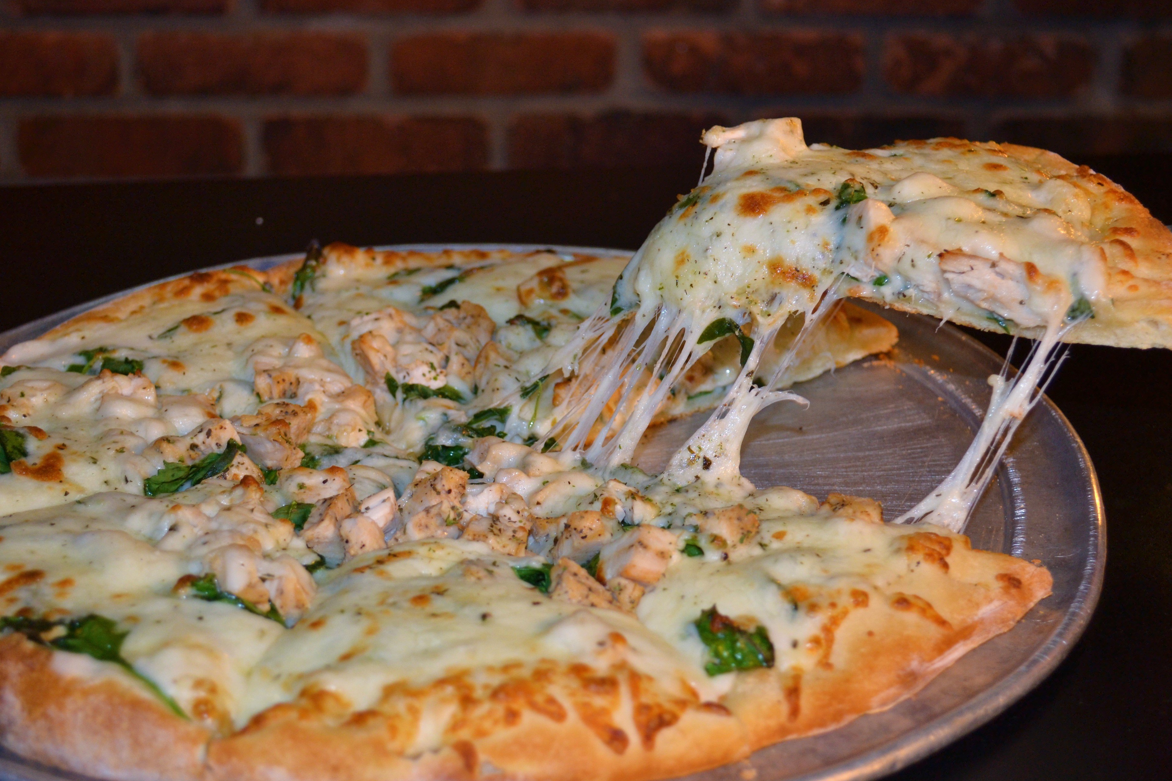 Order Spinach Alfredo Pizza food online from Wick Pizza Hikes Point store, Louisville on bringmethat.com