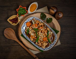 Order Cashew Nut Chicken food online from Morningside Thai Restaurant store, Houston on bringmethat.com