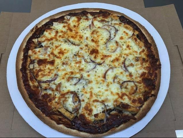 Order BBQ Chicken Pizza food online from Papa Saverios Pizzeria store, West Chicago on bringmethat.com