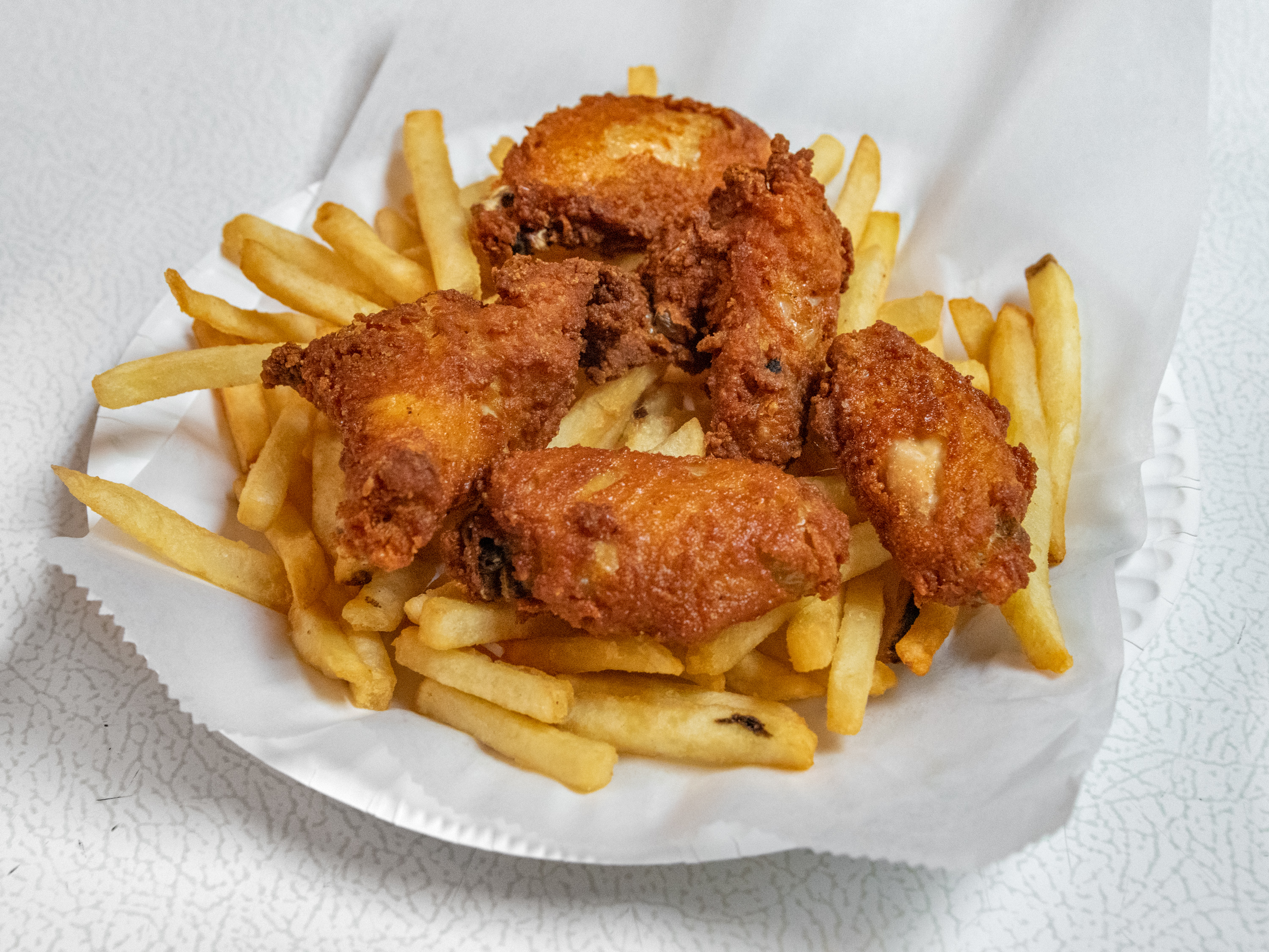Order 17. Six Piece of Boneless Hot Wings Special food online from Halal Crown Fried Chicken store, Wilkes-Barre on bringmethat.com