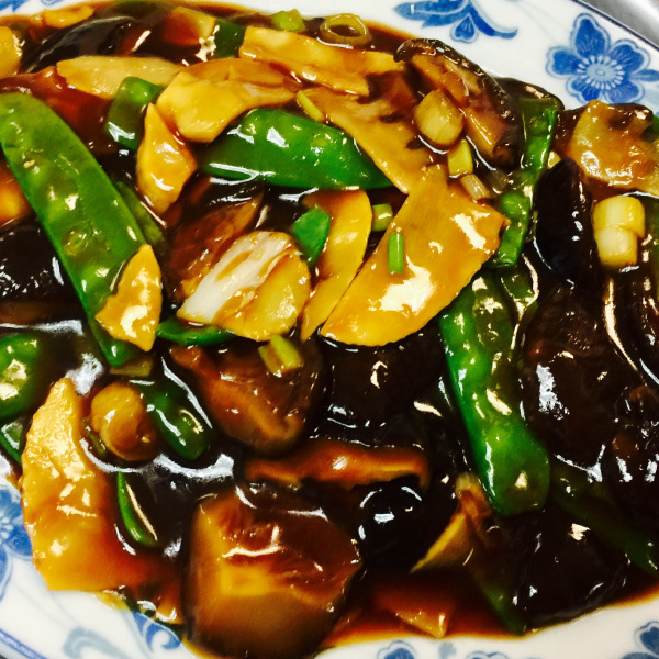 Order Mushroom with Bamboo Shoot food online from Fengling Restaurant store, Houston on bringmethat.com