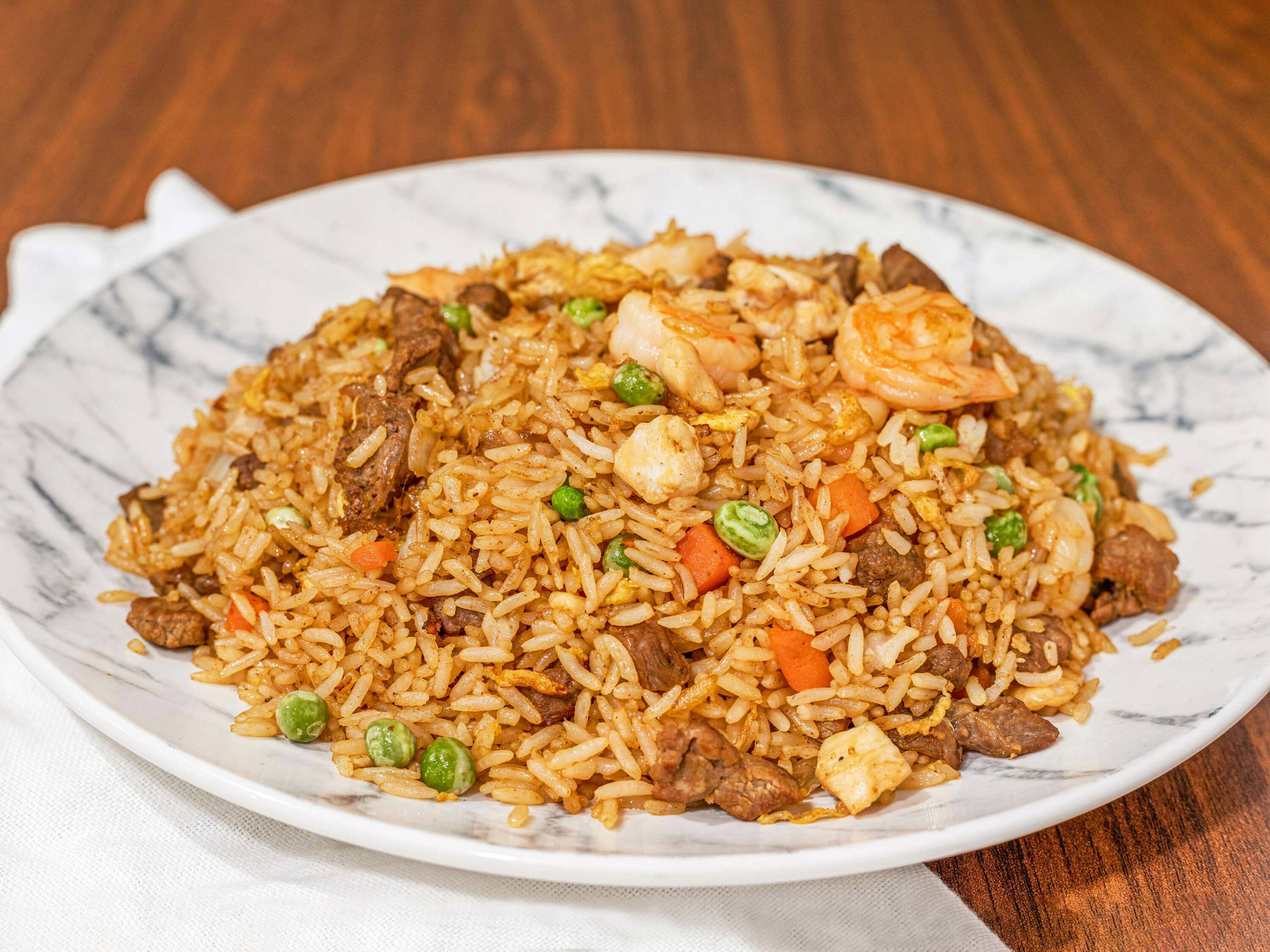 Order House Special Fried Rice food online from A1 Wings store, Lilburn on bringmethat.com