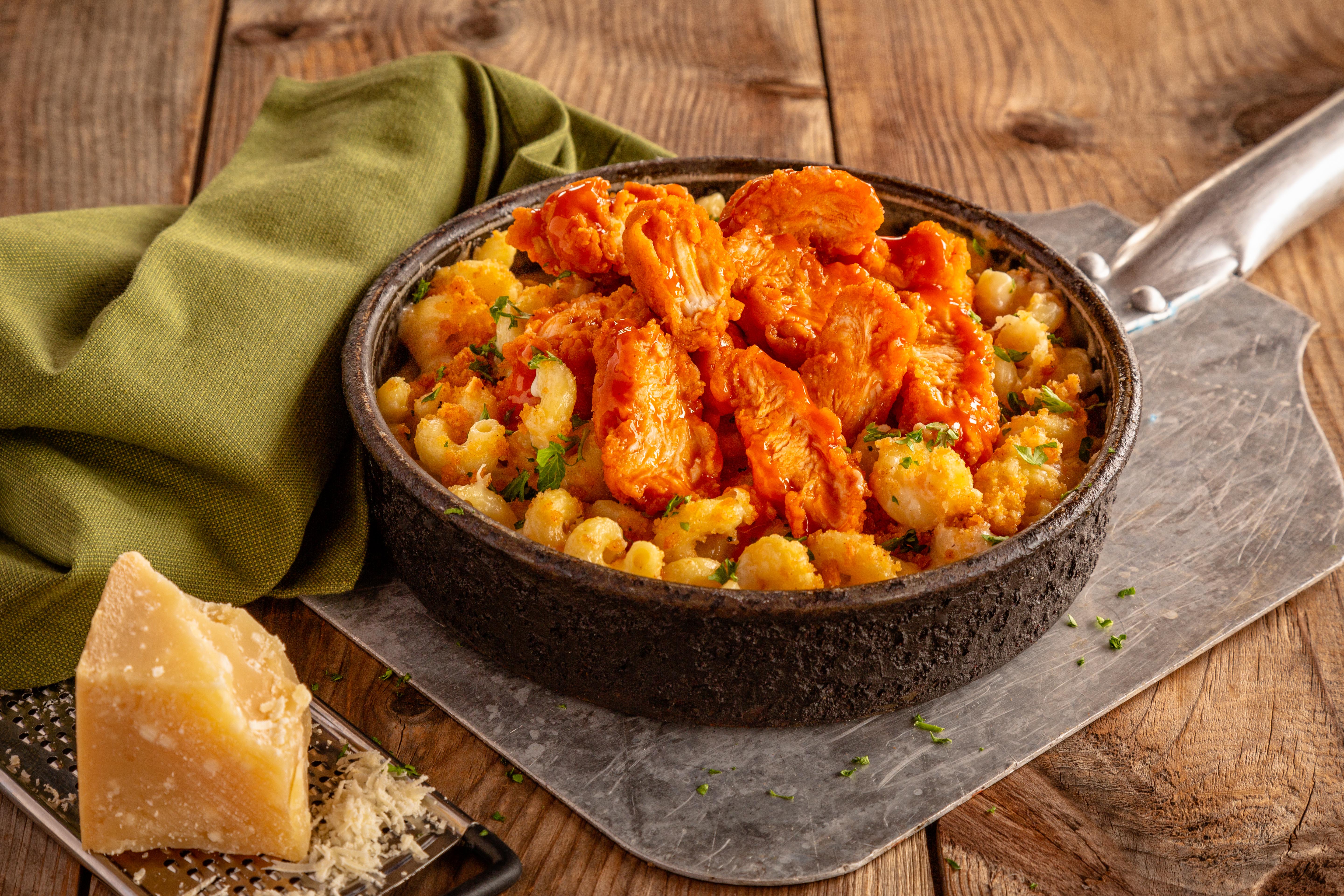 Order Dip Dish Buffalo Chicken Mac and Cheese food online from Uno Pizzeria & Grill store, Norfolk on bringmethat.com