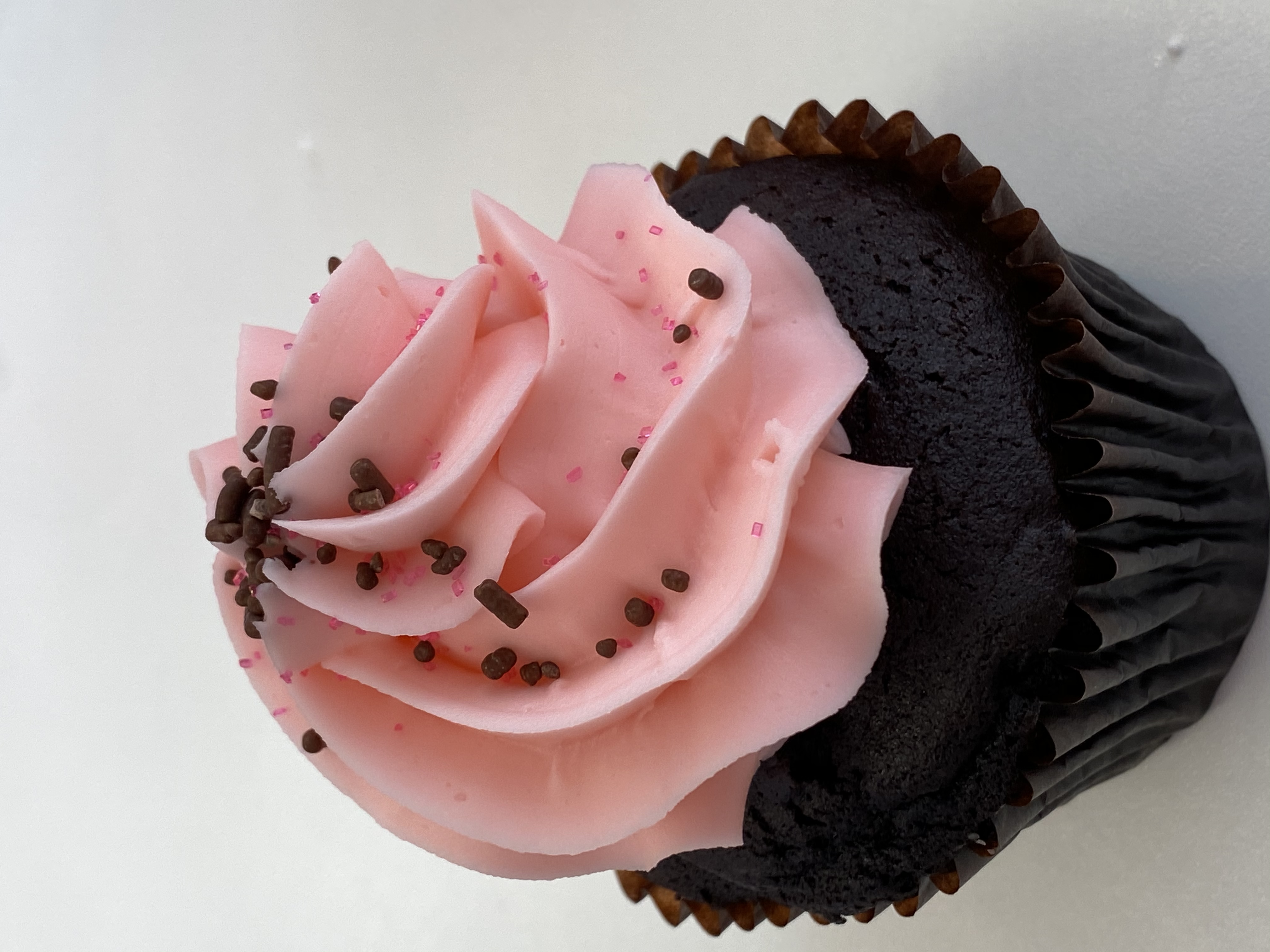Order Pink Chocolate Cupcake food online from Smallcakes store, Richmond on bringmethat.com