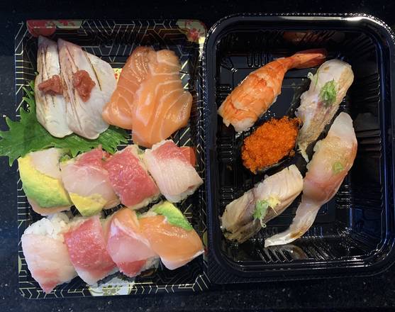 Order Sushi Deluxe w/soup food online from Ryoshin Sushi store, Belmont on bringmethat.com