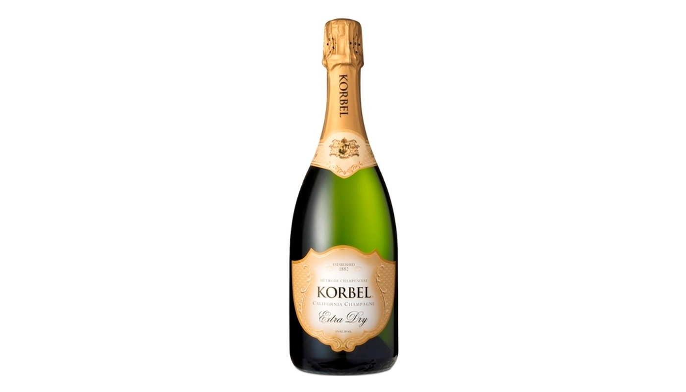 Order Korbell Extra Dry Champagne Blend Sparkling Wine 750mL food online from Golden Rule Liquor store, West Hollywood on bringmethat.com