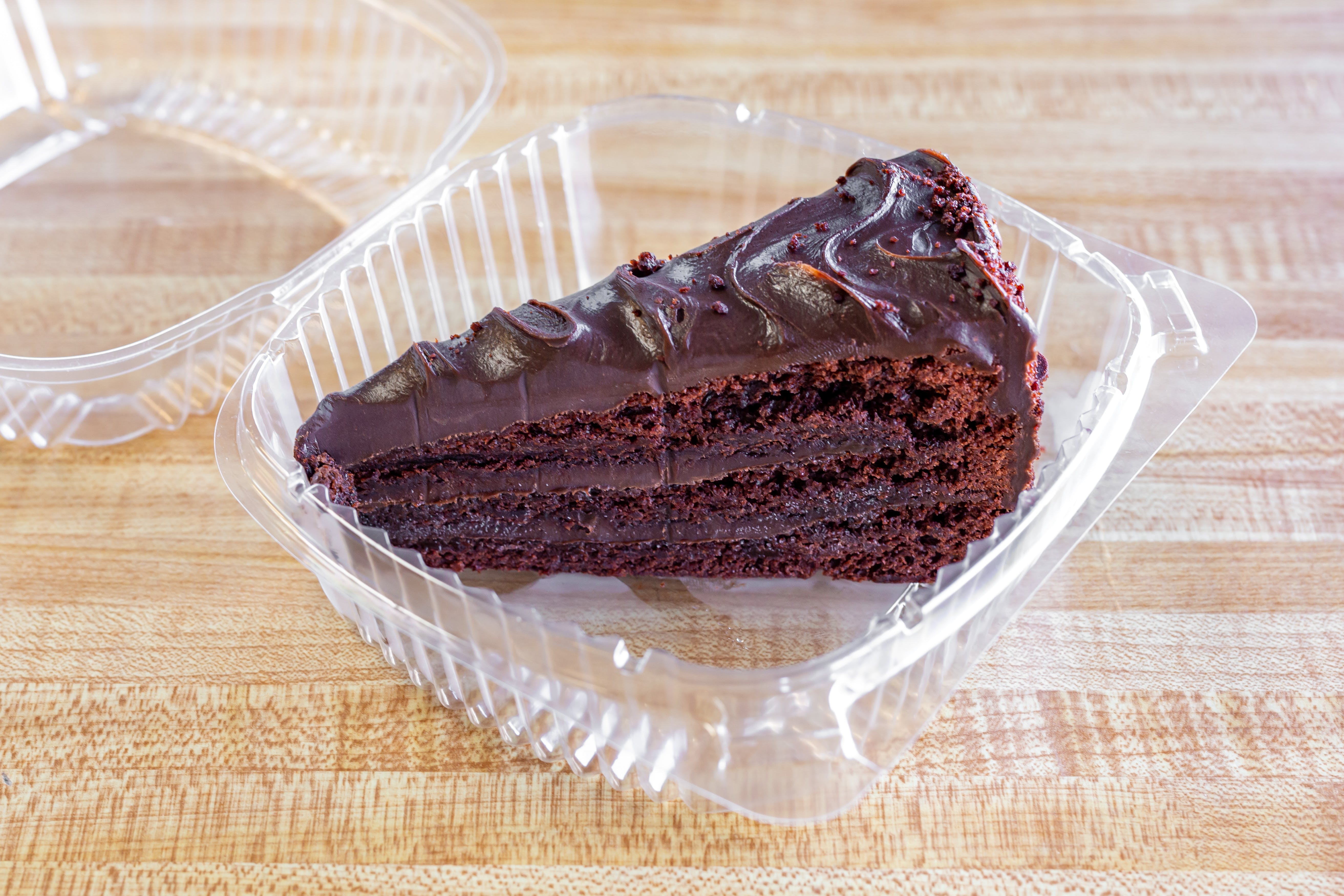 Order Chocolate Cake - Dessert food online from Pizza World store, Salem on bringmethat.com